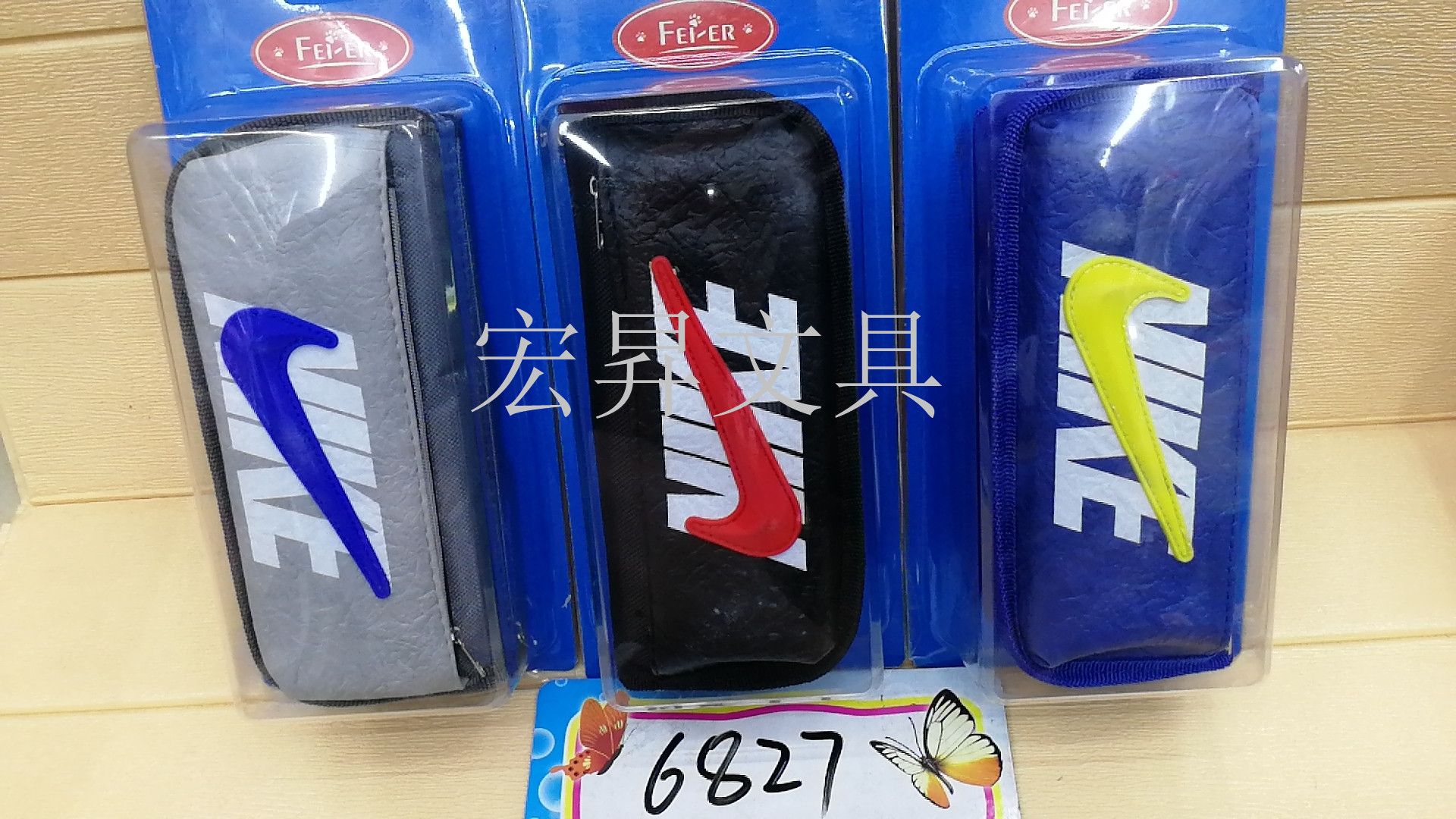 Korean-style pencil case, large-capacity pencil case, pencil storage bag, storage box, waterproof Hongsheng stationery box Application Scenario
