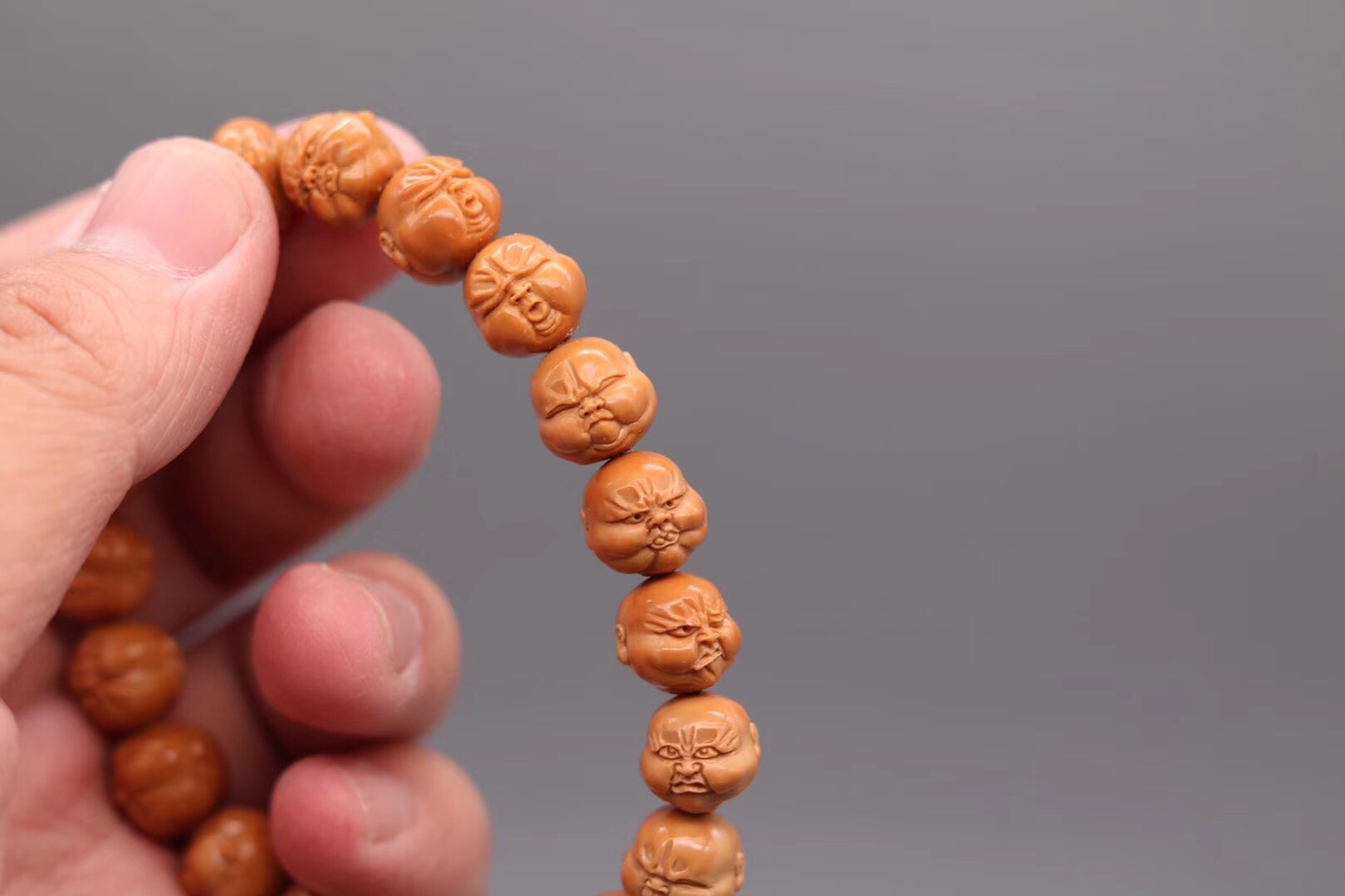「晤美」：猴头光珠雕刻20颗文玩核桃手链详情图6