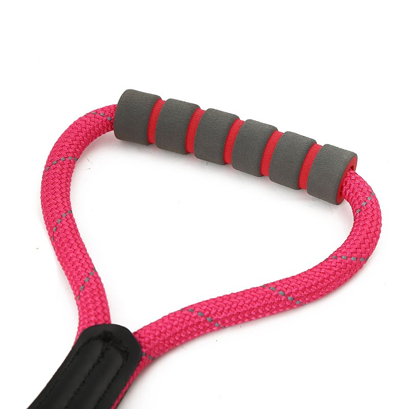 Customized pet supplies from the manufacturer, including dog collars, large teddy bears, golden retrievers, and small dog and cat anti-strangling collars detail image 3