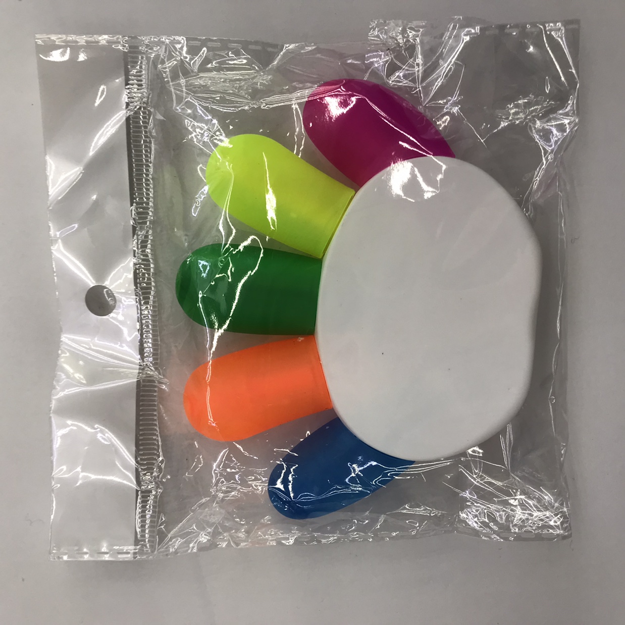 A five-finger highlighter