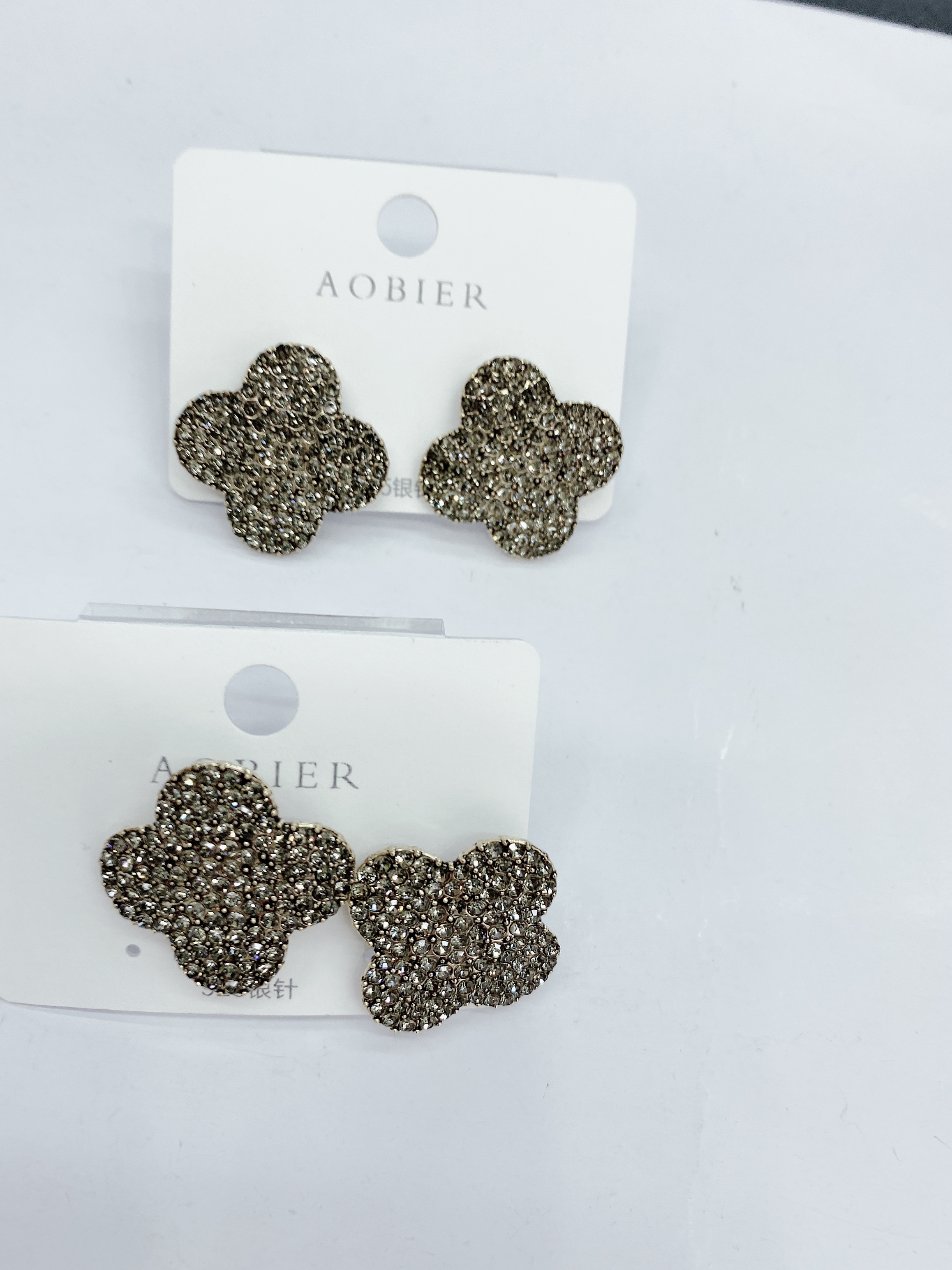 Rhinestone Silver Needle Earrings Application Scenario