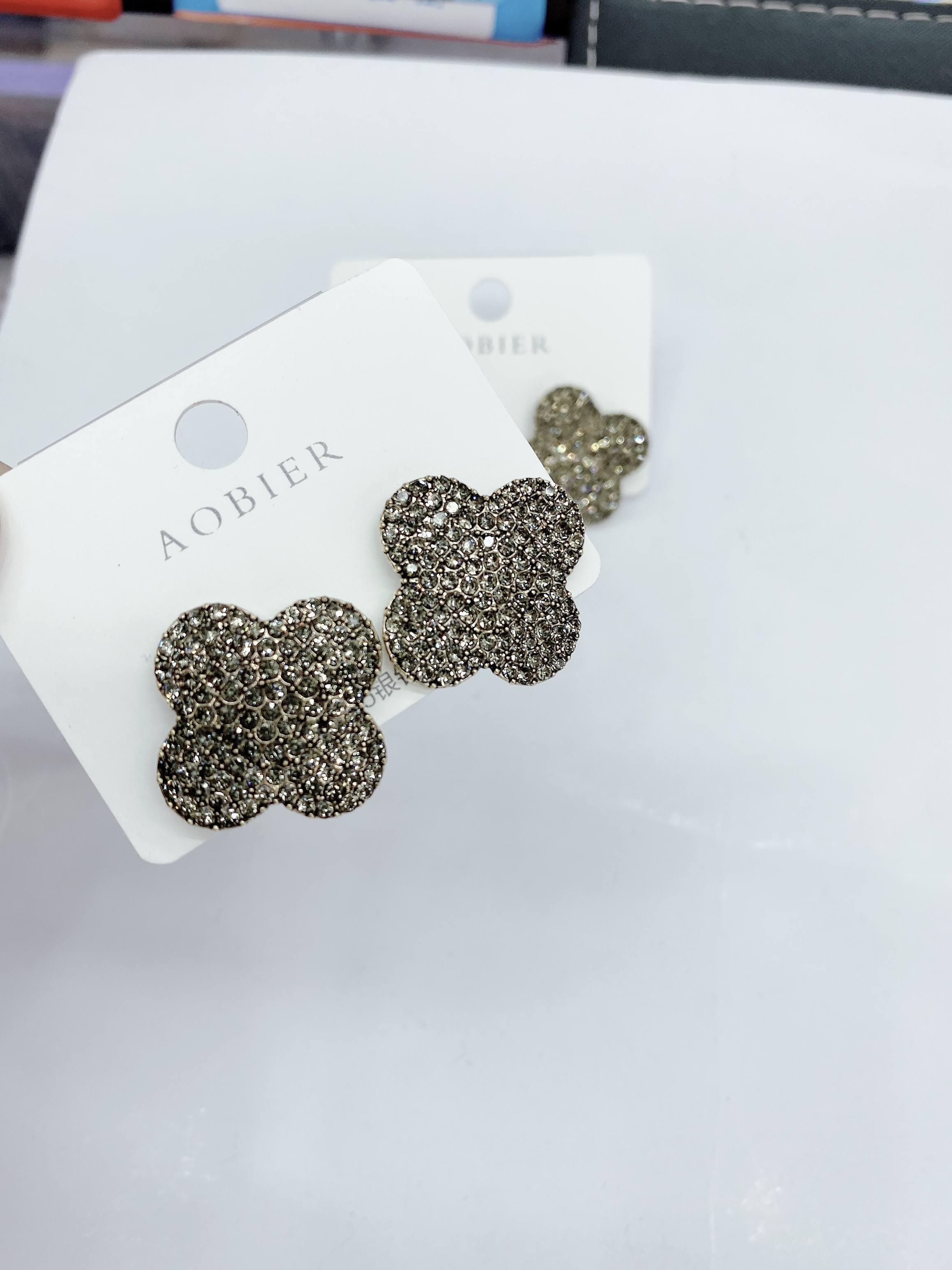 Rhinestone Silver Needle Earrings details Picture