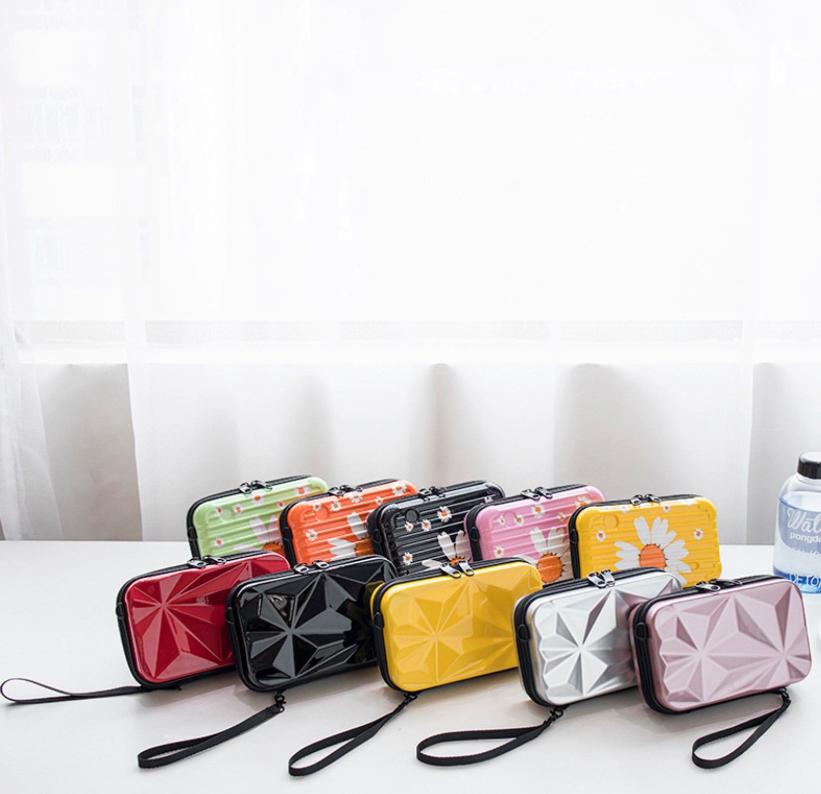 厂家直销2020夏秋新款韩版印花图案行李包单肩斜挎包小清新盒子包