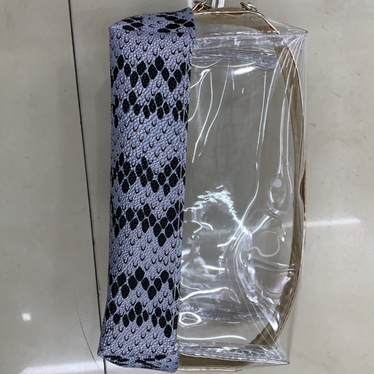 pvc拼接化妆包图