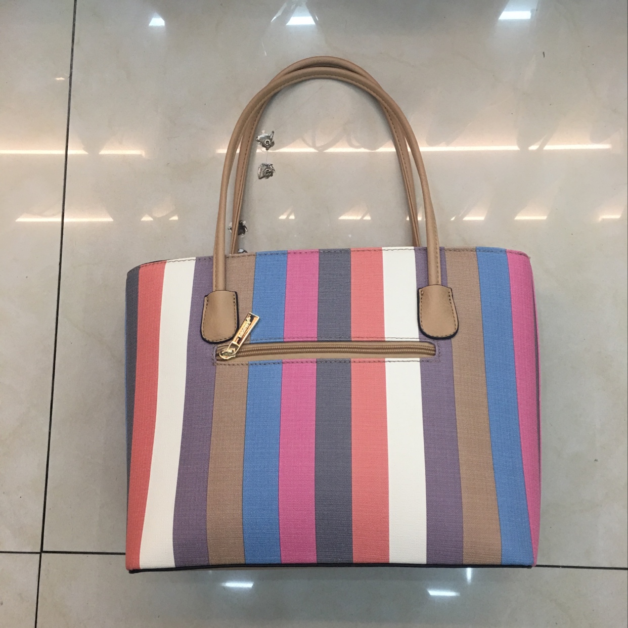 时尚女包细节图