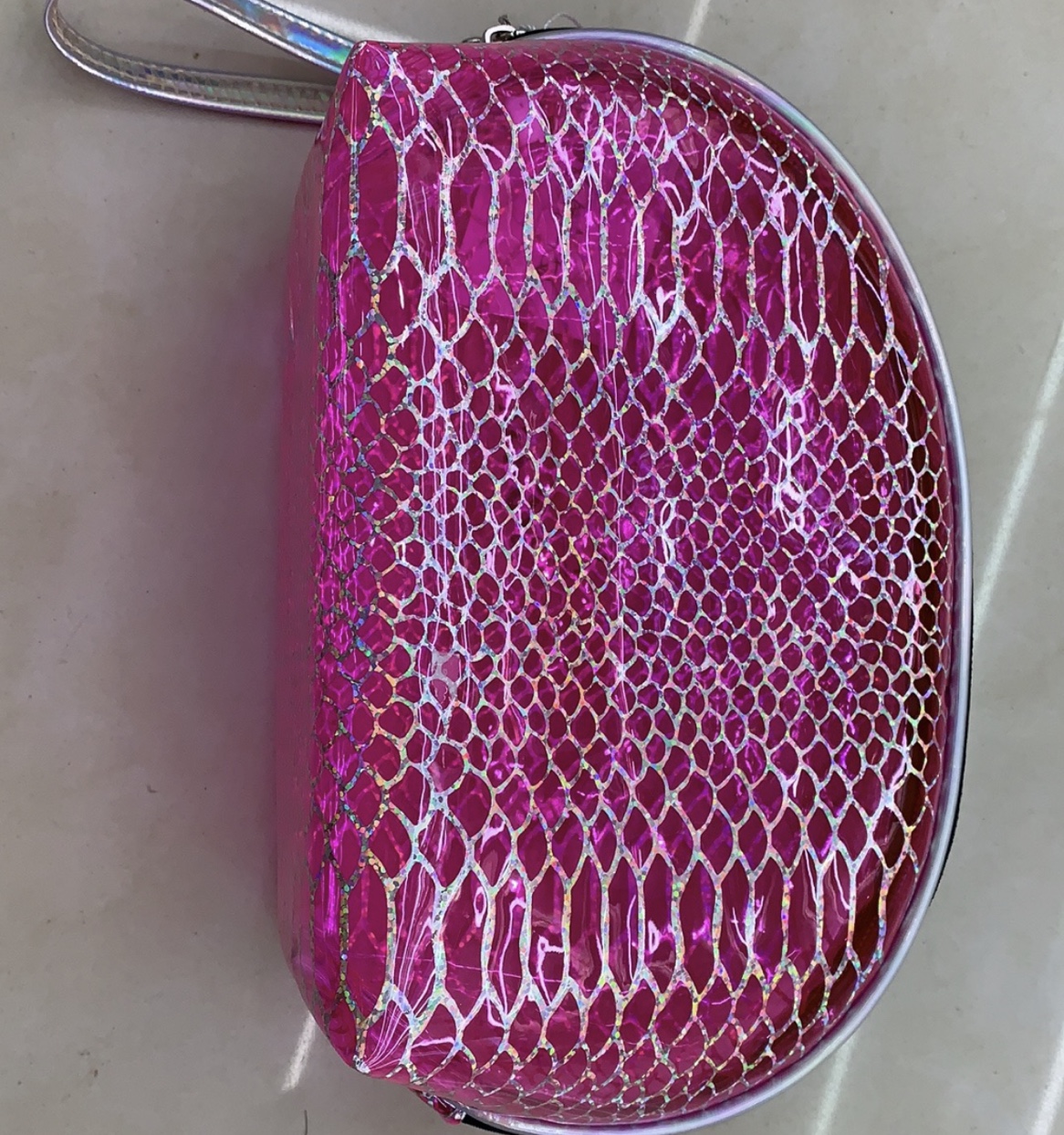 pvc贝壳化妆包图