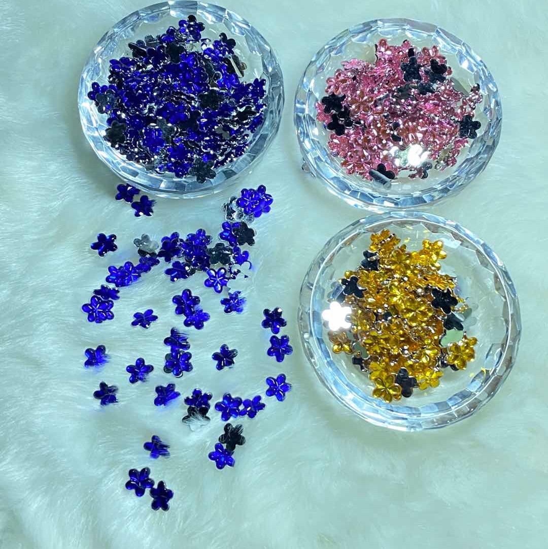 Plum blossom shape: 10mm Color: Red: Green: Blue: Yellow: Purple: Pink: etc. Packaging: 5000pcs Unit price: package