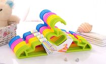 Plastic coat hanger non-slip clothes hanging clothes hanger