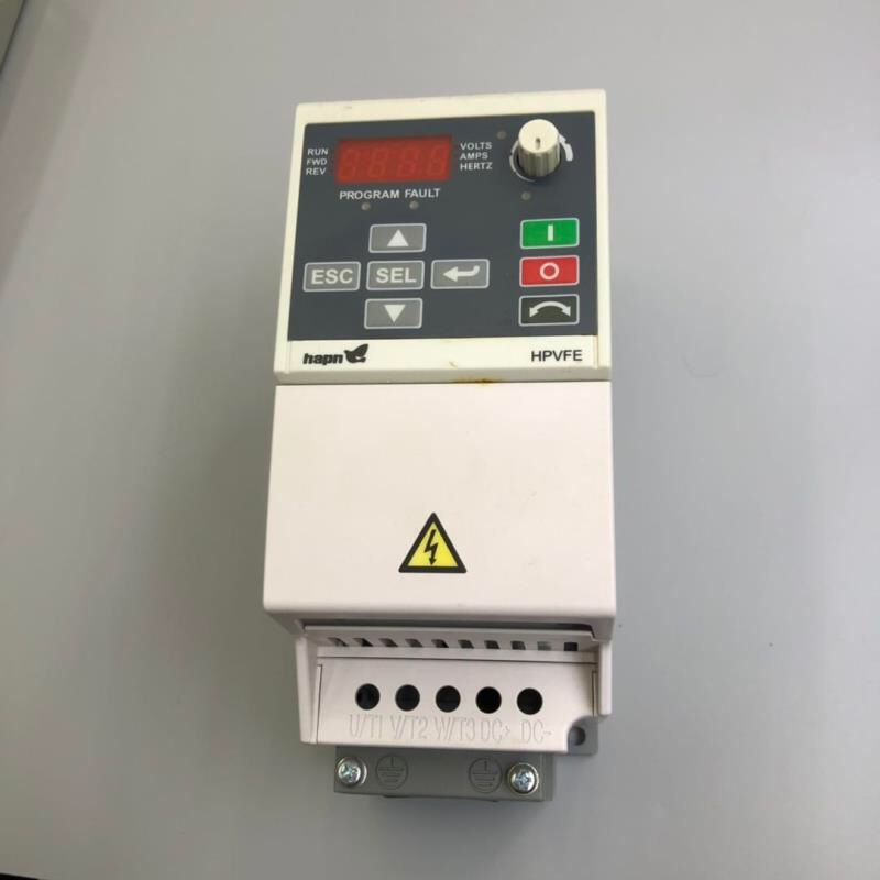 变频器和平2.2KW 220v