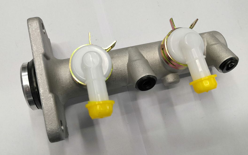 Brake Master Cylinder For TOYOTA HIACE