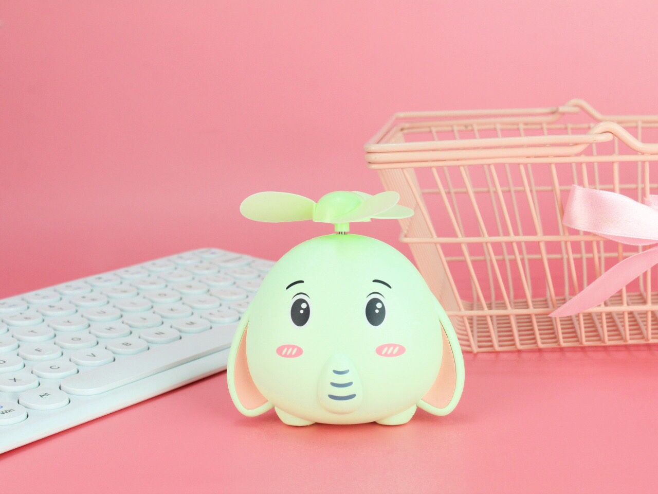 Cartoon elephant mini fan Portable small fan undefined