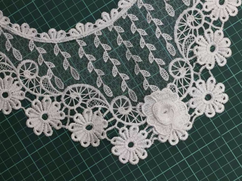 Polyester-collar diamond net vine and small chrysanthemum water-soluble collar flower Specification image