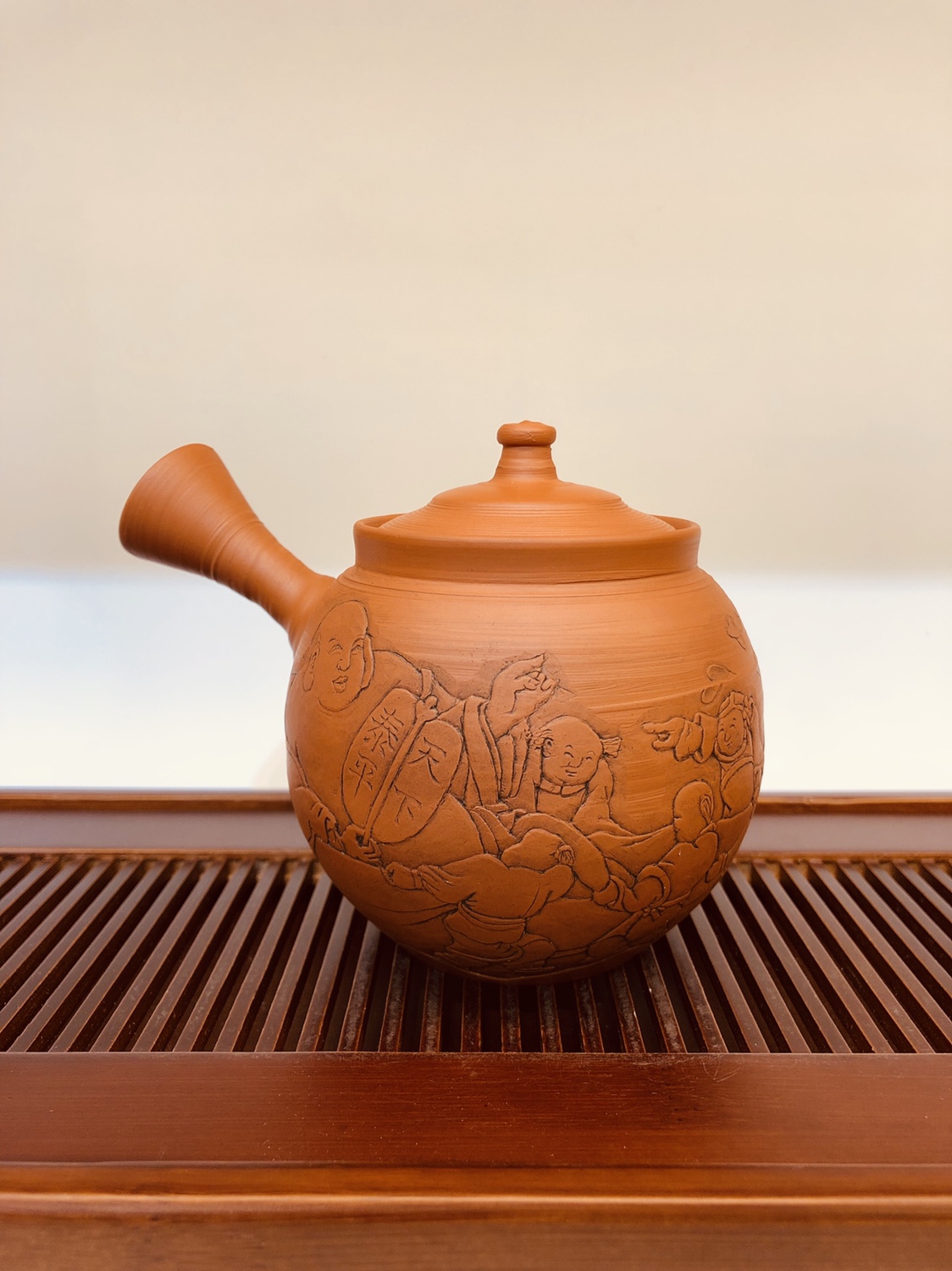 日本常滑烧急须壶  茶壶白底实物图