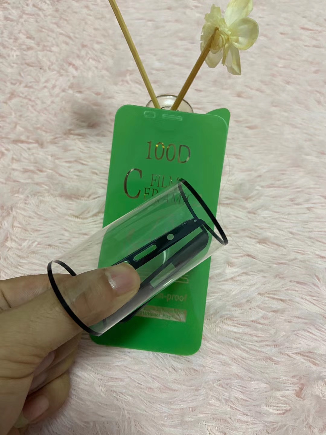 高清陶瓷膜 软膜 手机保护膜白底实物图
