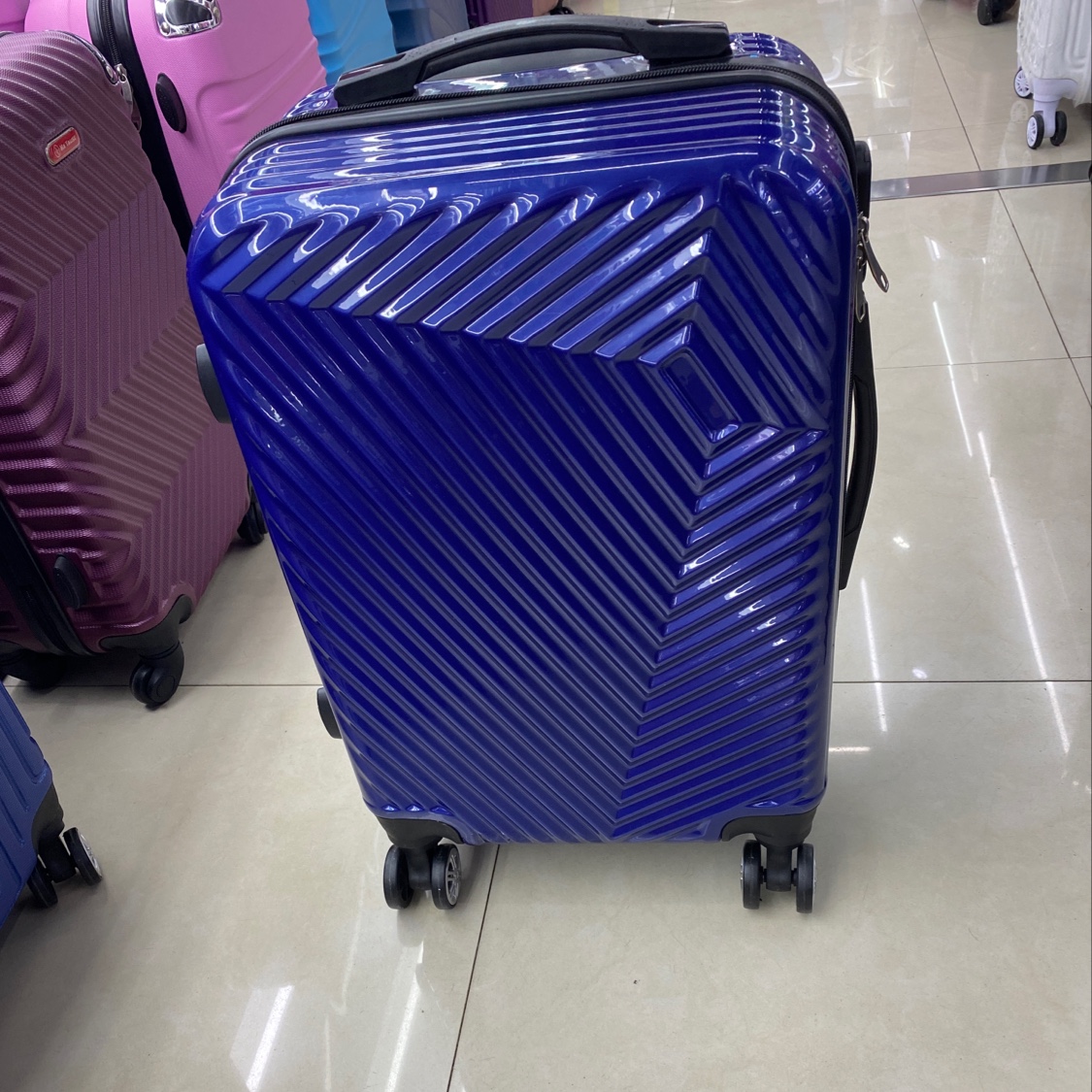 LC-015宝蓝色PVC亮面20寸登机箱旅行箱