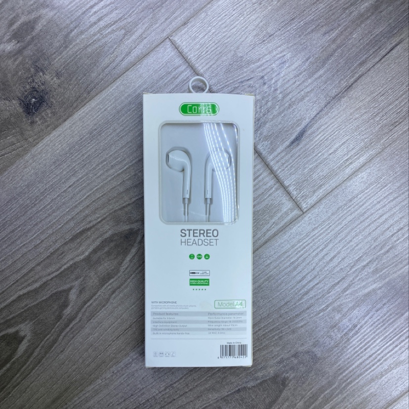 A5 headphones details Picture