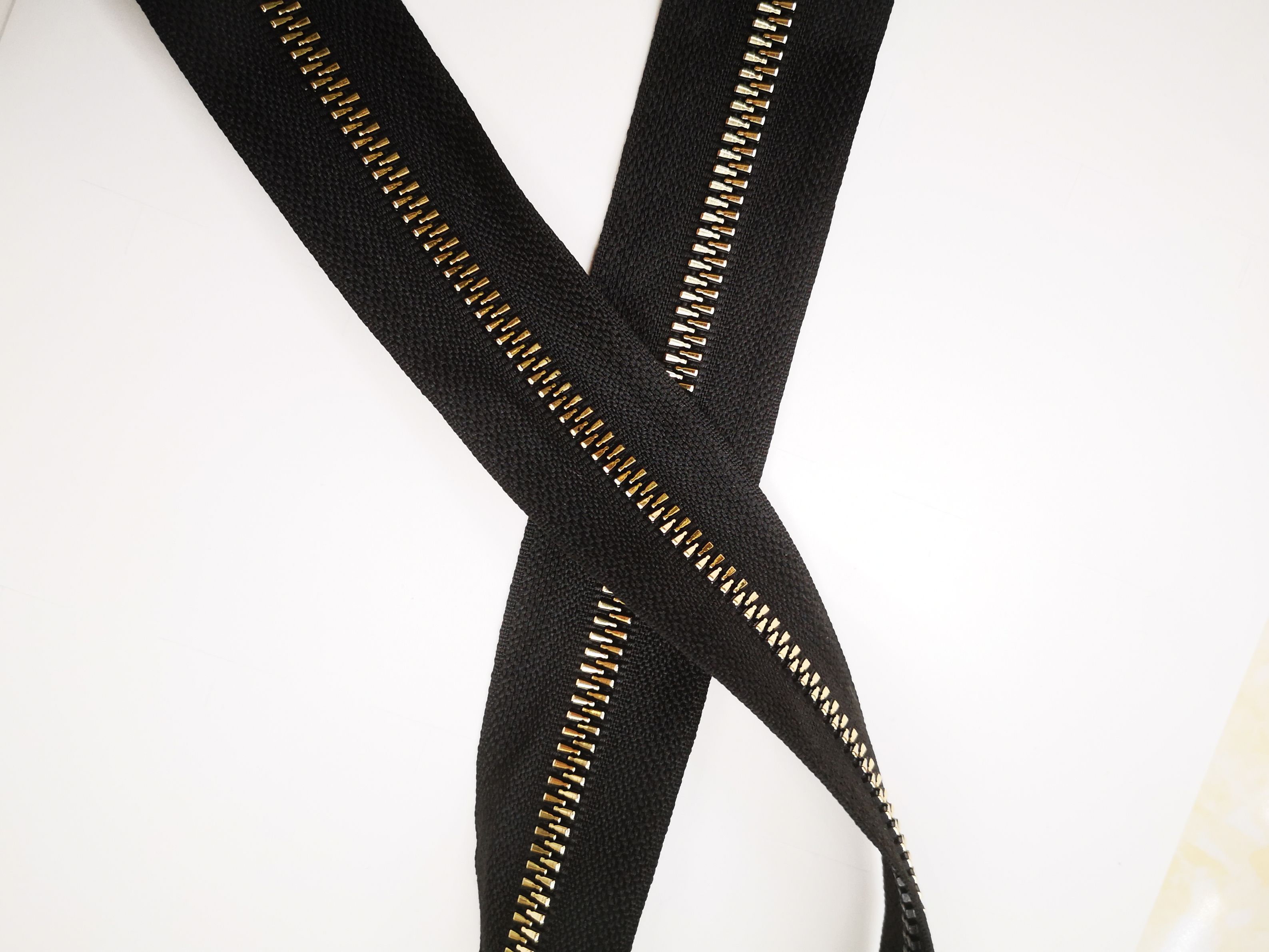 5# resin imitation metal zipper light gold tooth platinum tooth gun black tooth spot