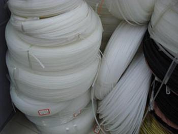 Plastic fishbone clothing accessories detail image 1