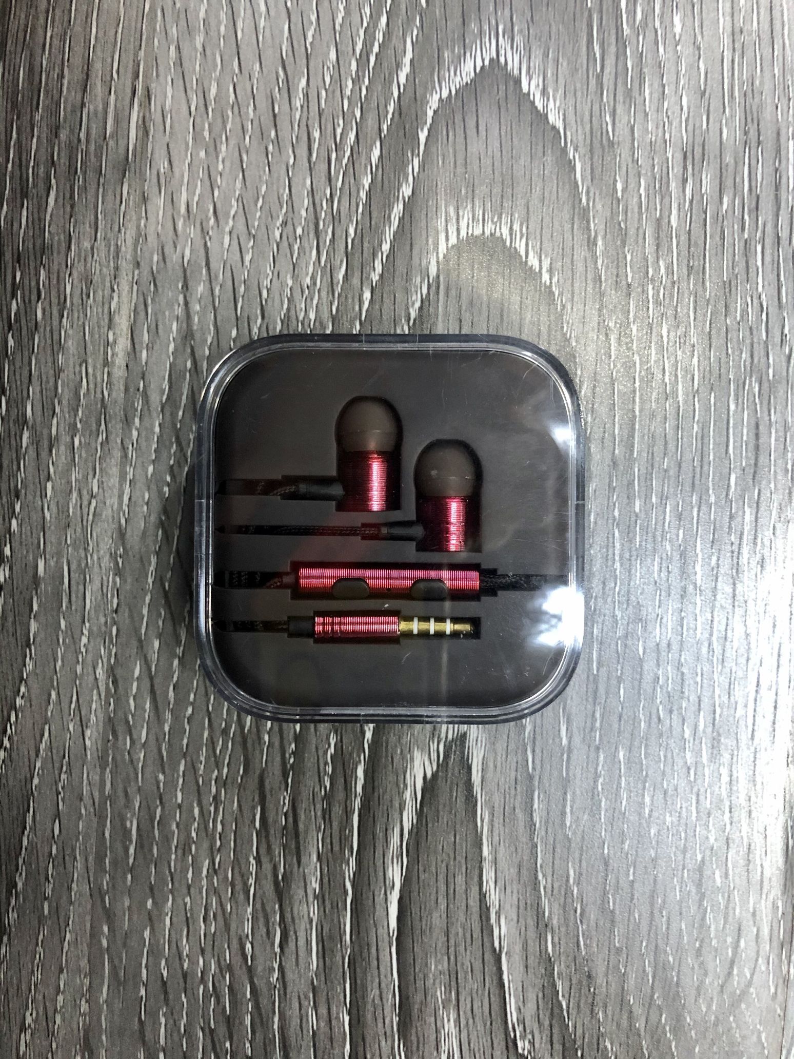 Four square metal earphone 02