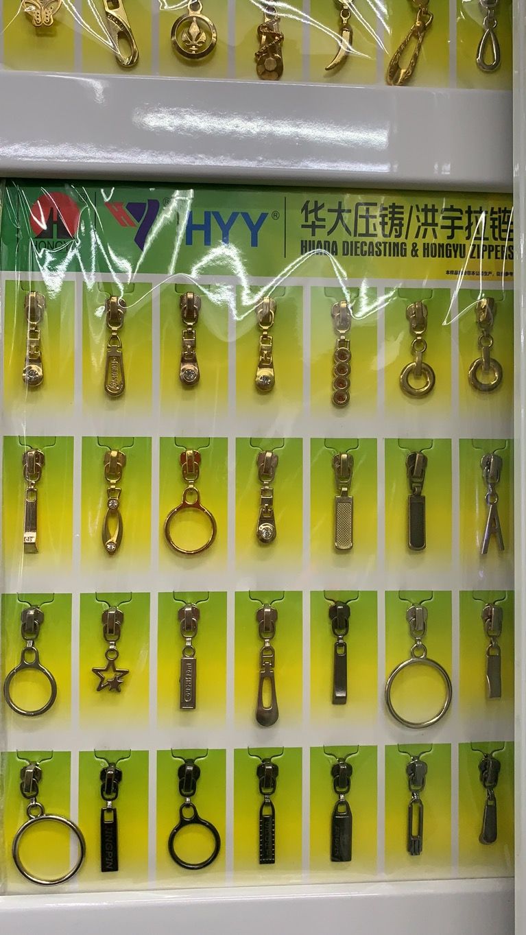 Huada die casting Hongyu zipper manufacturers direct selling 3# nylon/resin/metal clothing pull head 3