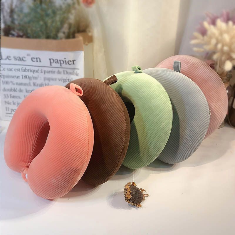 Memory foam U-shaped pillow, cervical pillow, neck protection pillow, velvet memory pillow details Picture