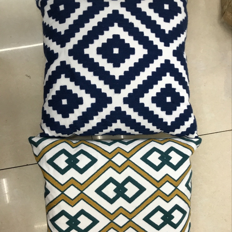 Towel stitch depend on the bag thumbnail