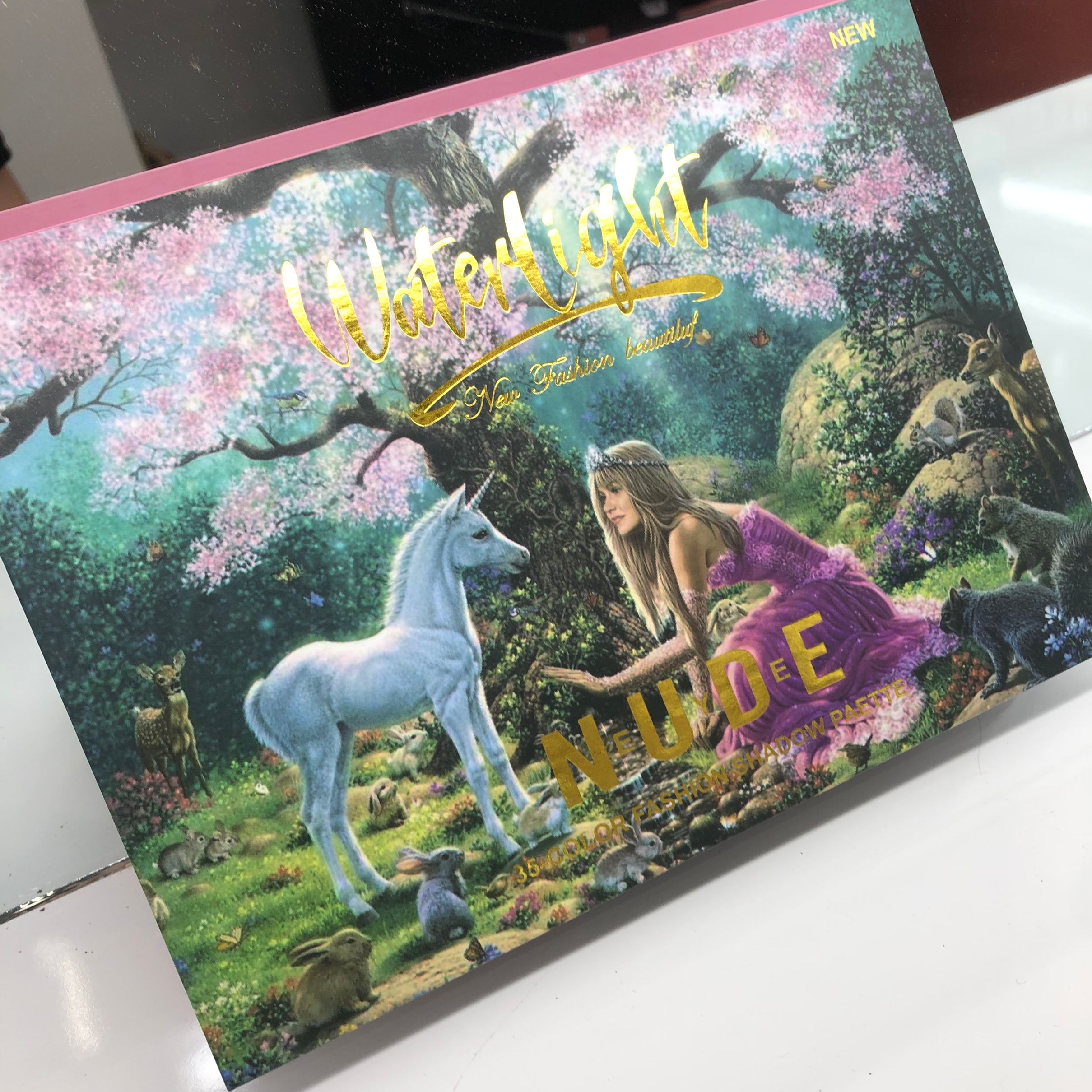35 color hot style poplar tree unicorn pony paper eye shadow tray