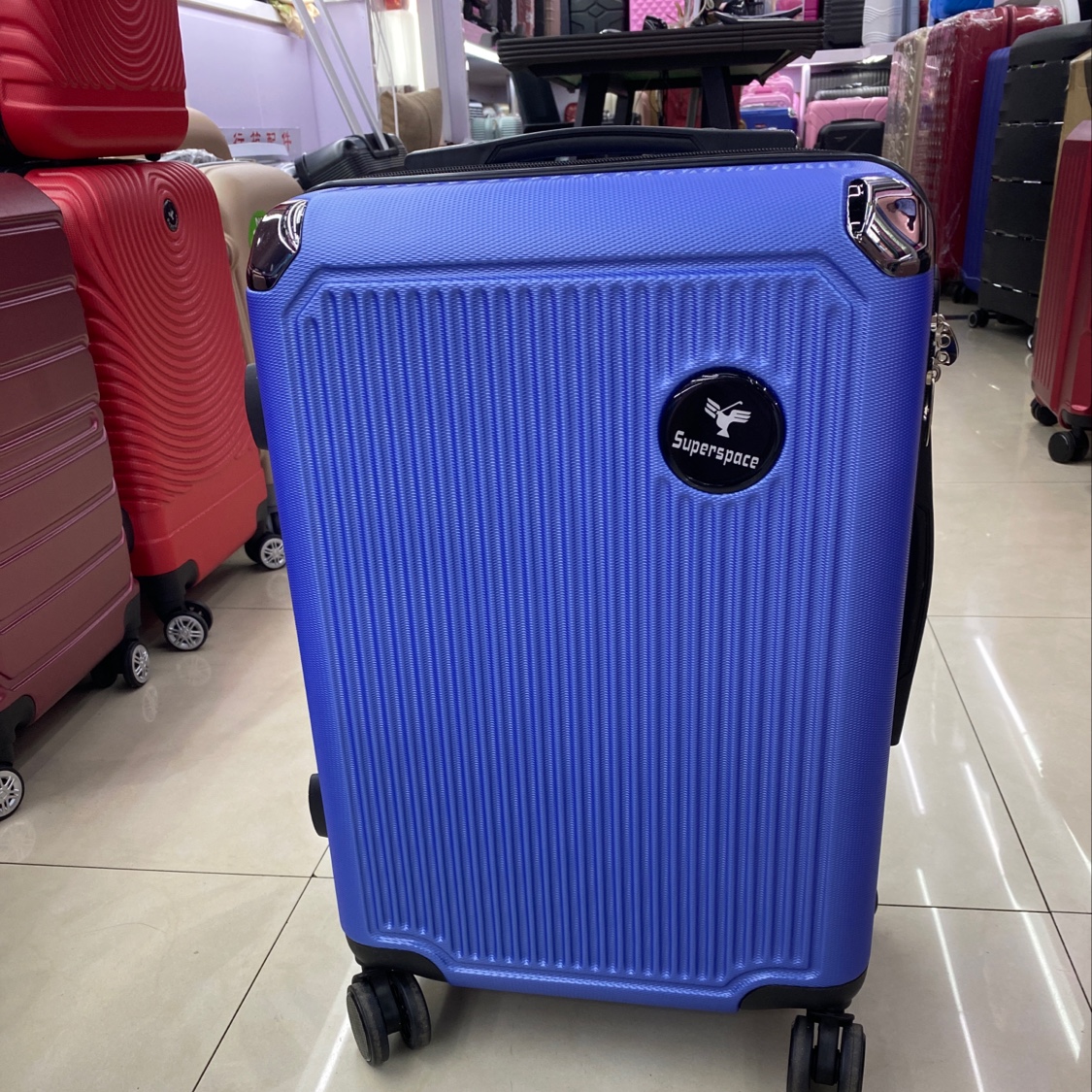 LC-110ABS带包角大logo宝蓝色20寸拉杆箱静音轮