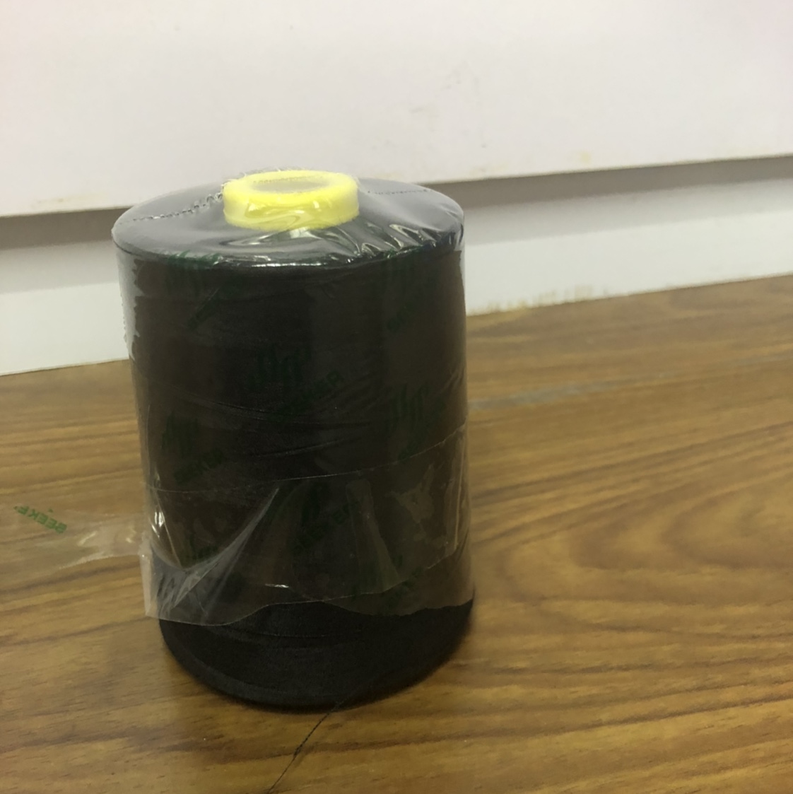 402 sewing thread, extra black, size 10,000