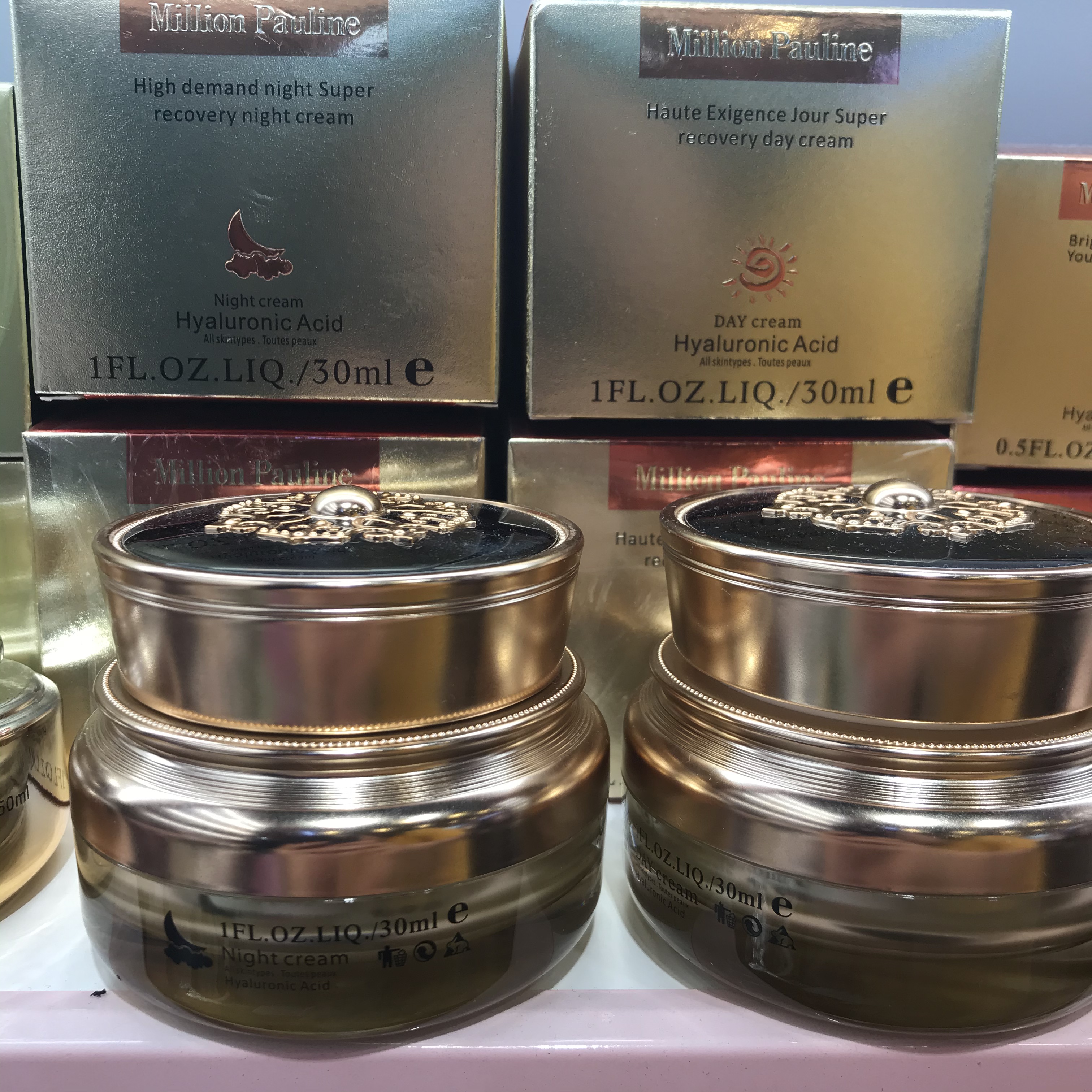 Million Lotus Moisturizing Night Cream details Picture