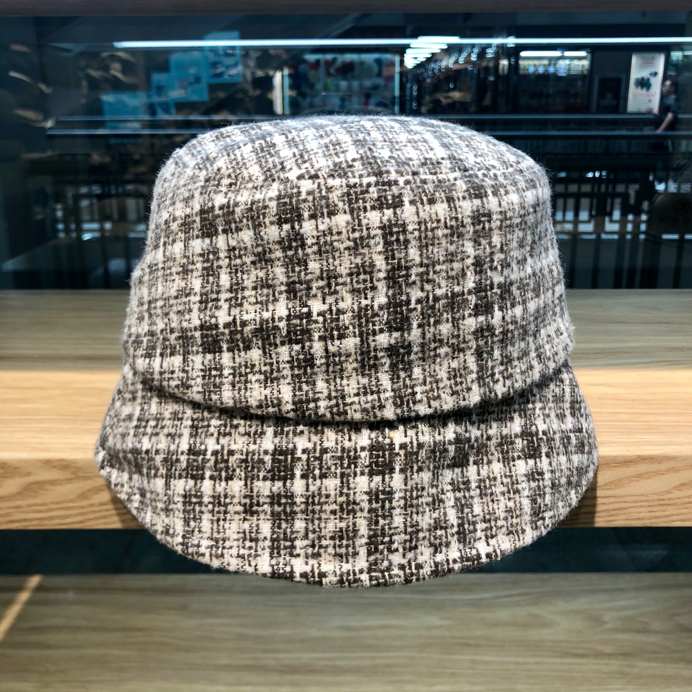 KK HAT's classic woolen bucket hat for autumn and winter is a versatile and fashionable wide hat for going out details Picture