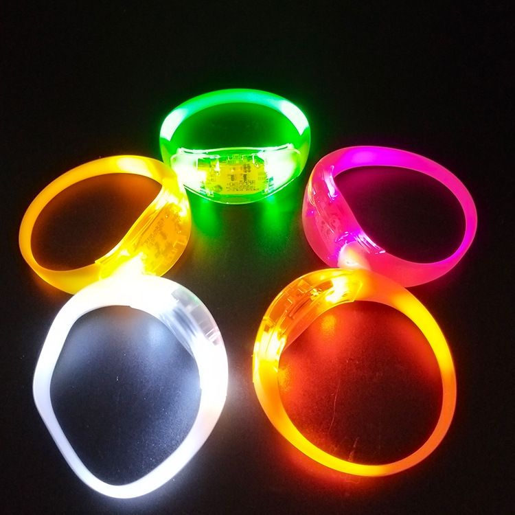 硅胶手环 发光声控手环 LED发光手环 LED震动发光手镯细节图