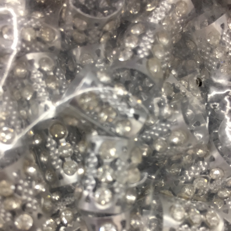 假发藏扣白底实物图