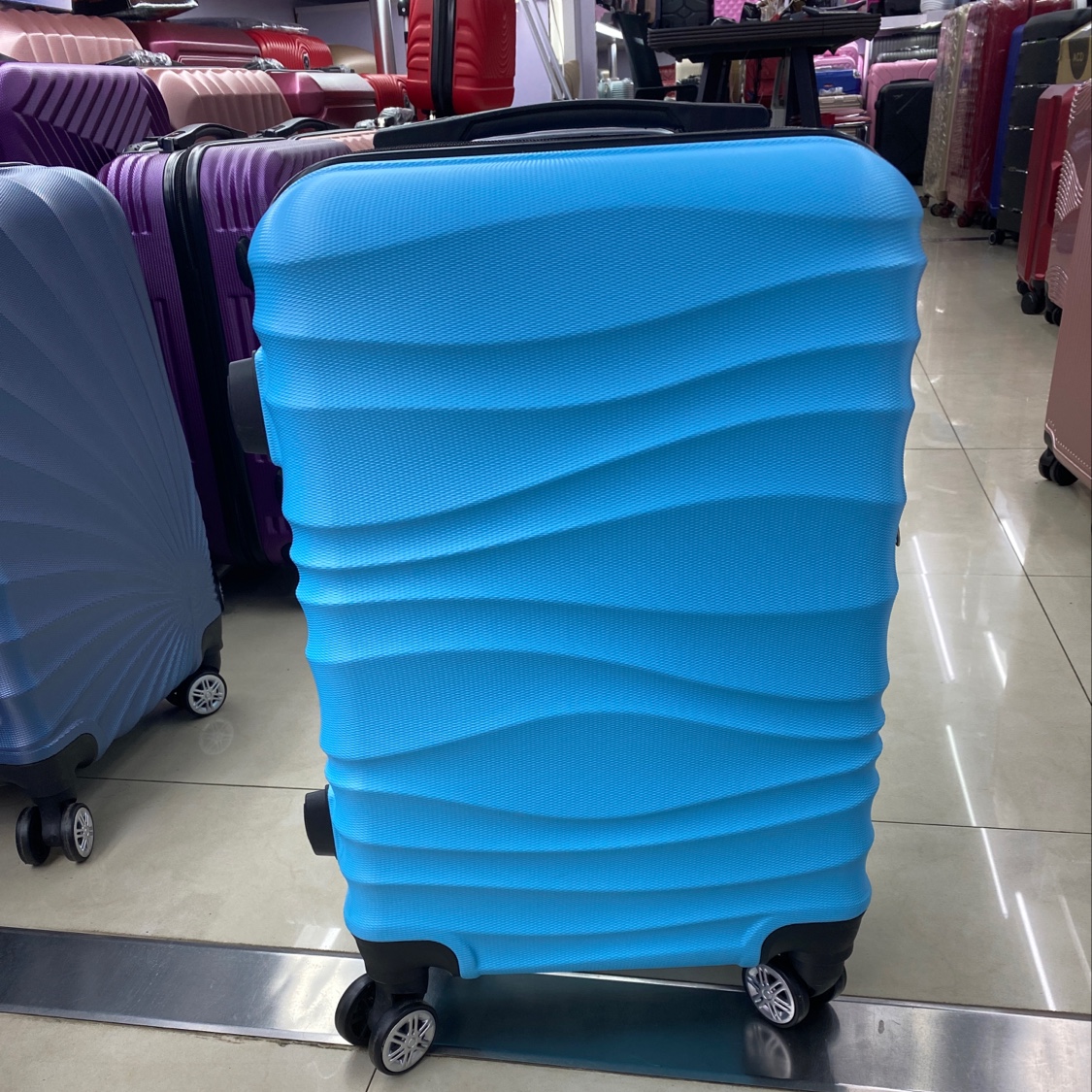 LC-111天蓝色ABS20寸拉链登机箱