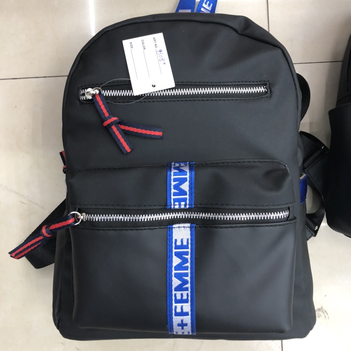 Leisure Bag 1
