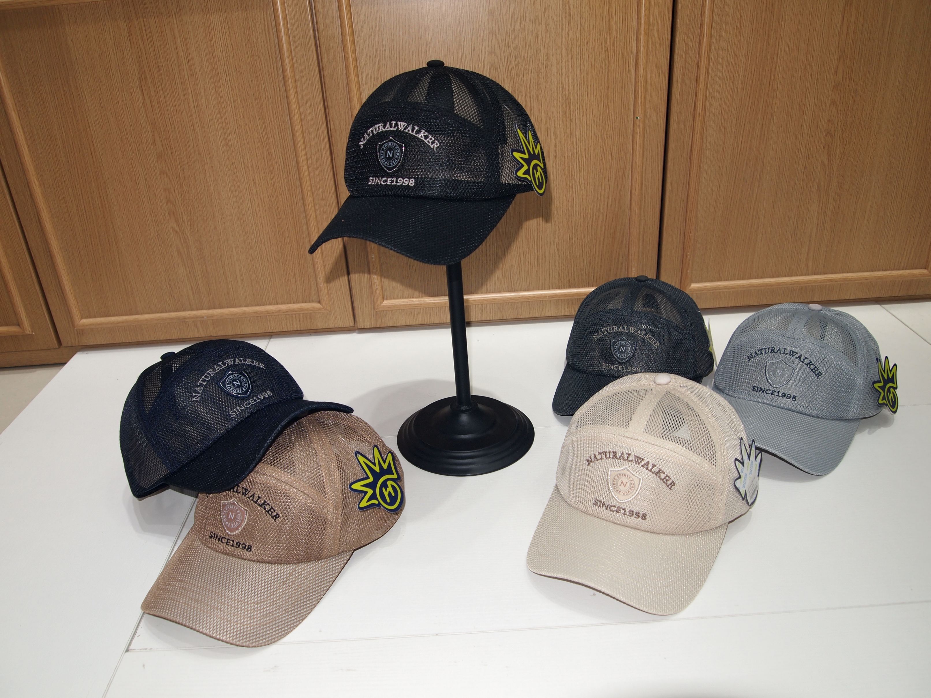 Net hats, baseball caps, sun hats Breathable