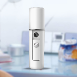 USB portable charging and water replenishment device Application Scenario
