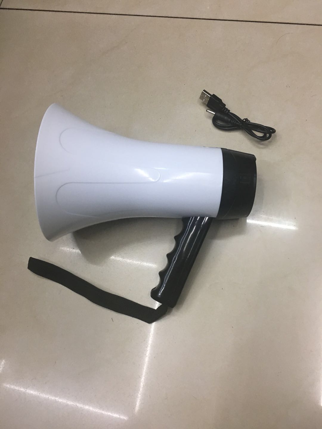 Hand-held treble loudspeaker amplifiers can record portable portable small outdoor propaganda loudspeaker speakers thumbnail