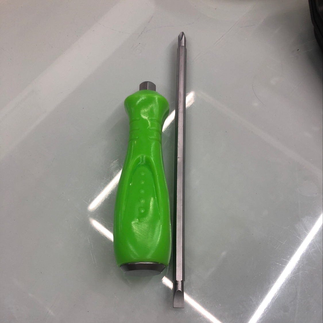 4寸两用新款螺丝刀，哑光刀杆，防生锈
