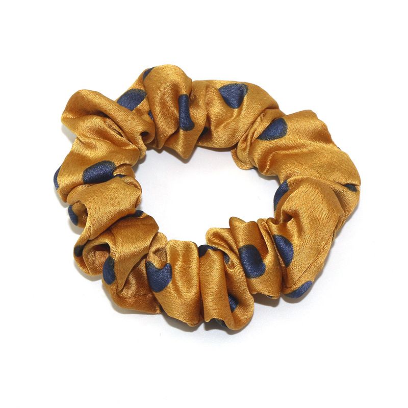 Wholesale of cross-border fashion and creative polka dot hair bands, European and American large intestine bands, fabric hair accessories and headbands from manufacturers detail image 5