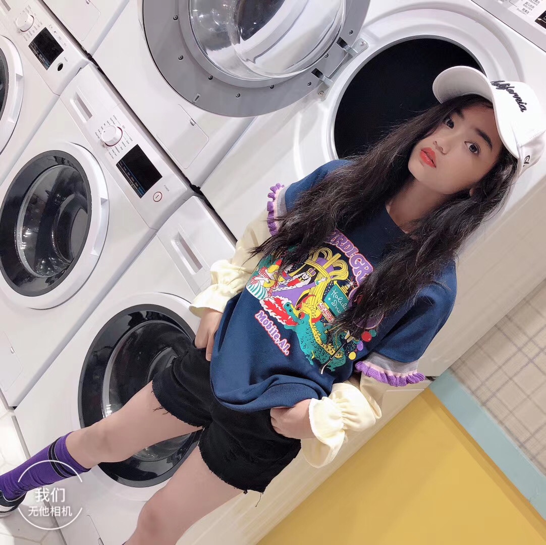 “小瑜哥”秋季新品韩版花边袖女大童秋季卫衣