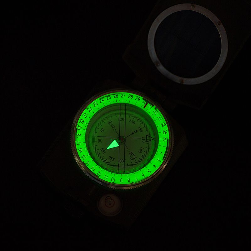 Luminous metal compass K4580 Application Scenario