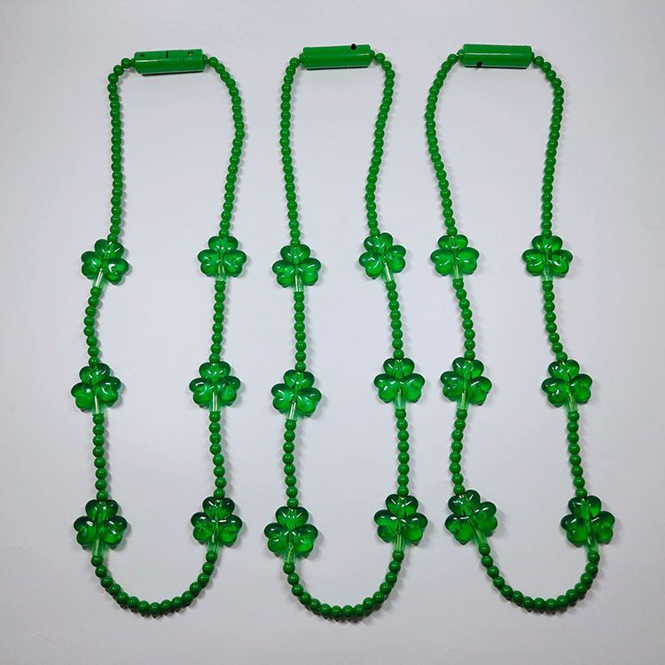 新款LED三叶草项链 灯串项链 爱尔兰节灯泡挂饰项链 爱尔兰节饰品详情图1