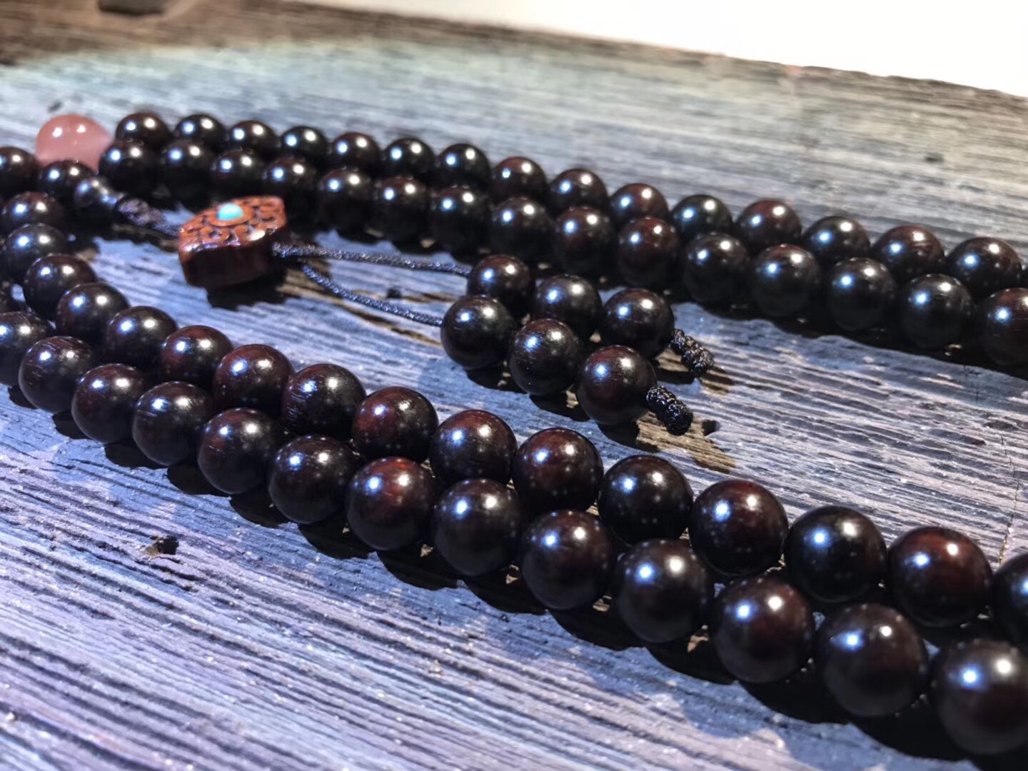 "Wu Mei" Original handcrafted genuine Indian demolition old material Golden Star small-leaf red Sandalwood prayer beads Application Scenario