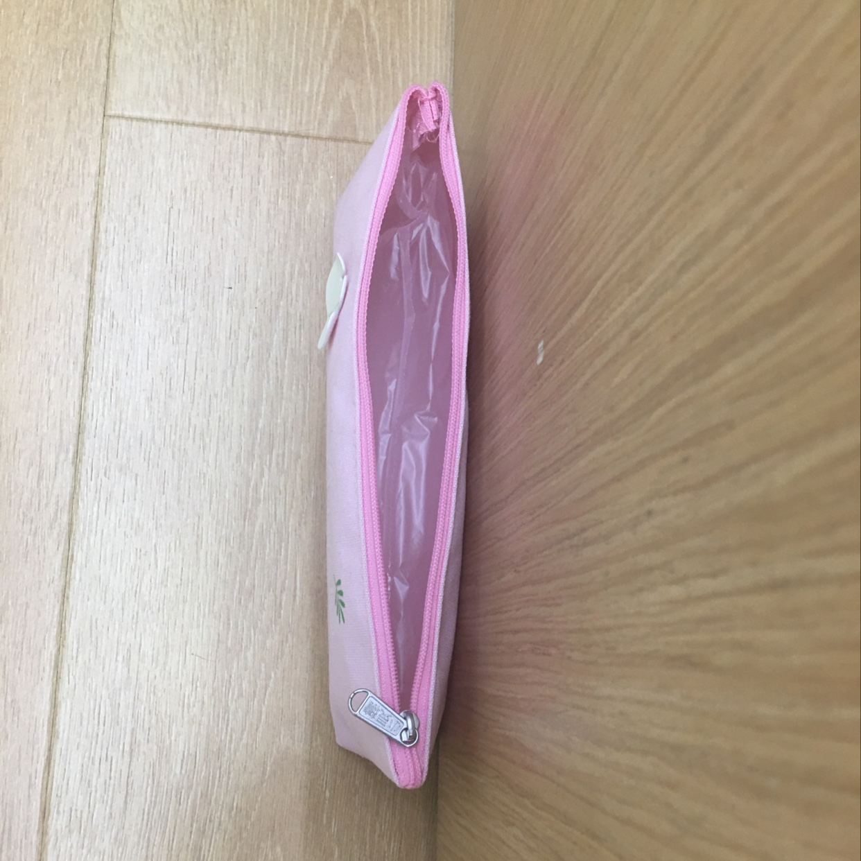 文具盒实物图
