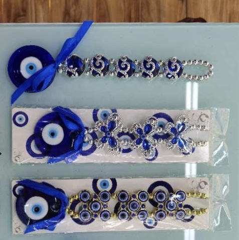 Blue Eyes feature custom 8x8