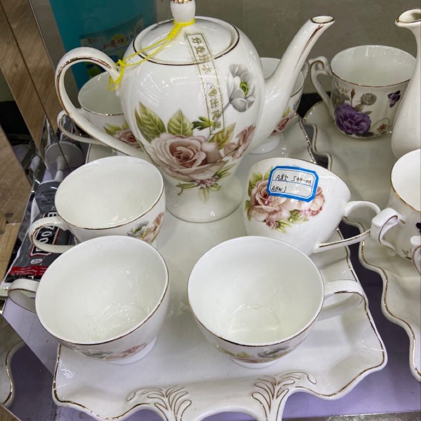 Flower round handle dragon teapot set Elegant teapot and teacup set thumbnail