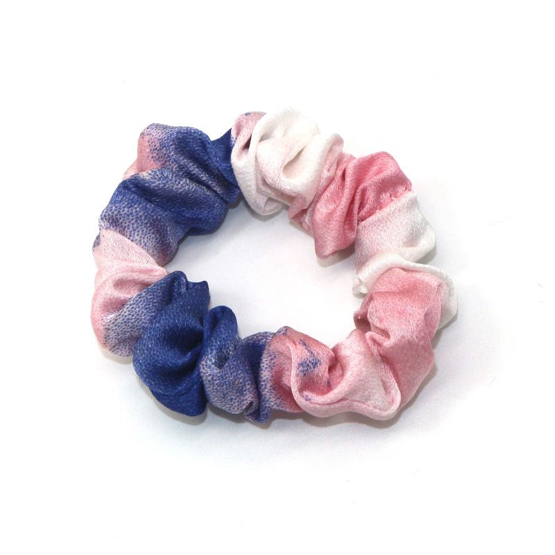 Wholesale of cross-border fashion and creative polka dot hair bands, European and American large intestine bands, fabric hair accessories and headbands from manufacturers detail image 2