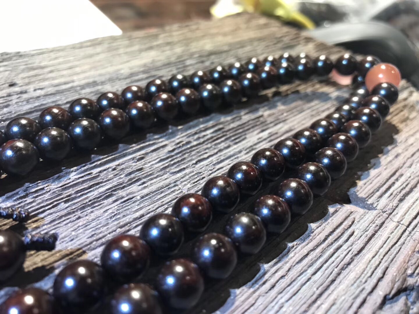 "Wu Mei" Original handcrafted genuine Indian demolition old material Golden Star small-leaf red Sandalwood prayer beads Item Picture