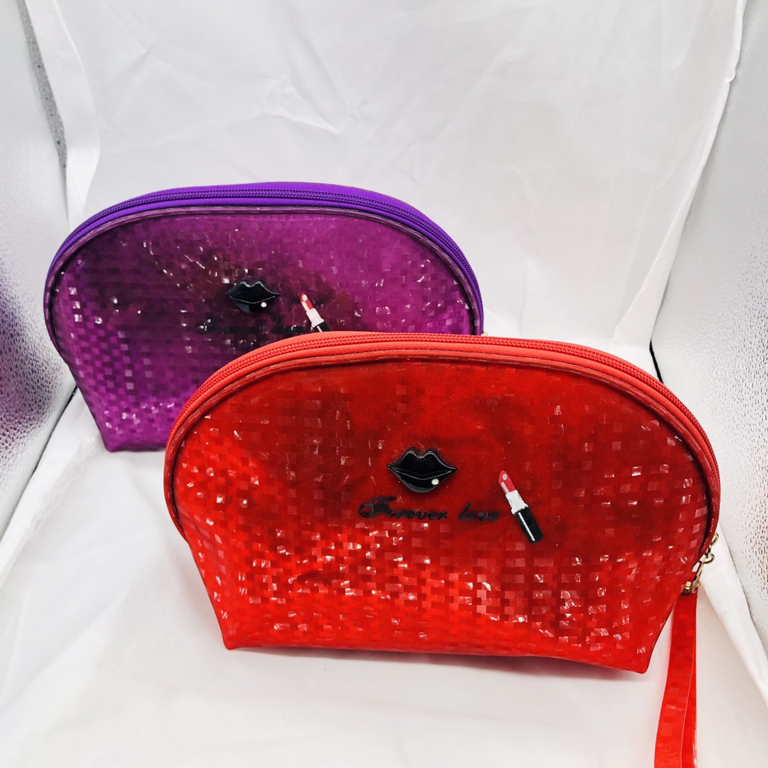 满天星方格贝壳化妆包图